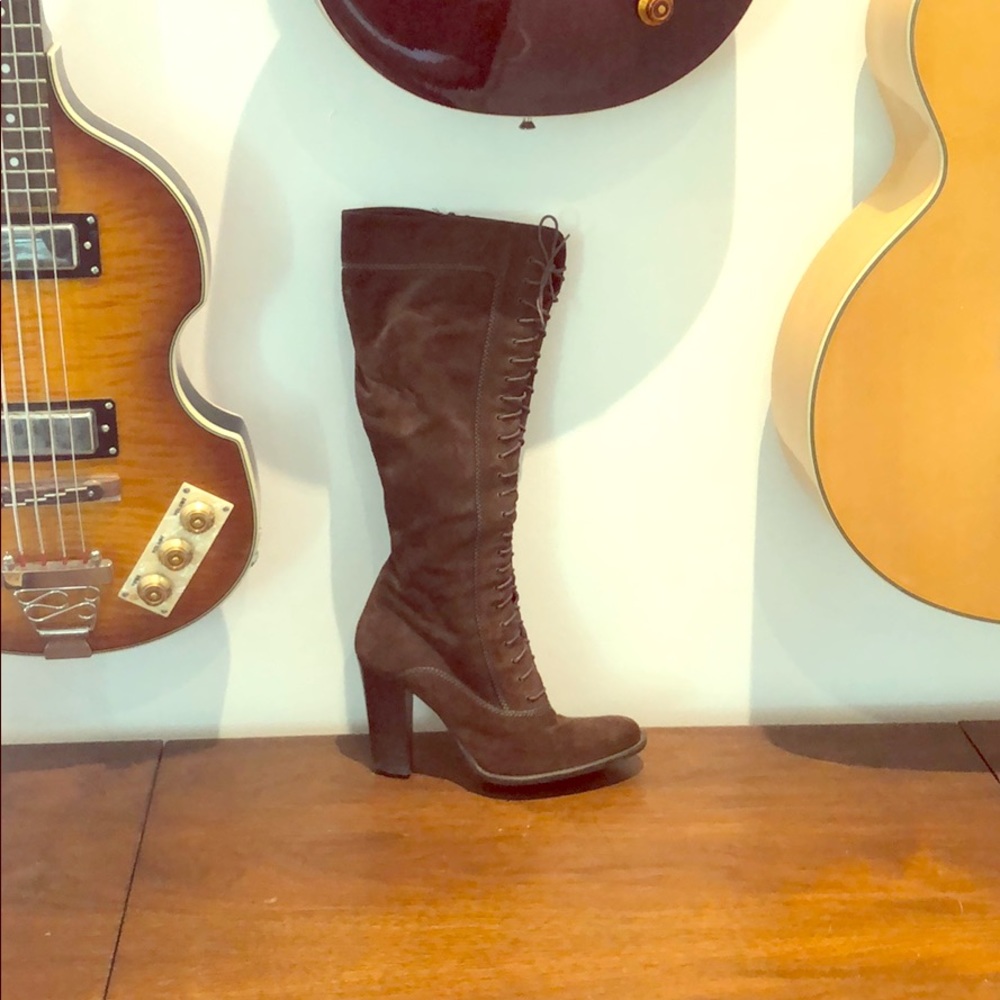 Vero Cuoio Suede Lace Up Boots